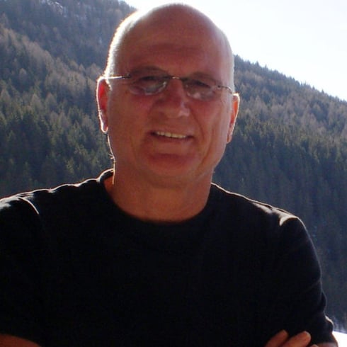 Dr MIki Ben dor